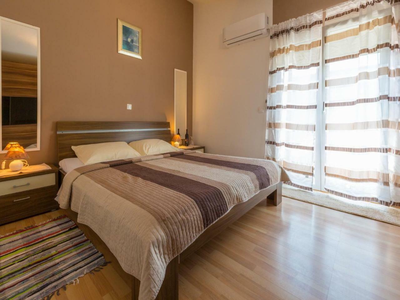 Apartments Adrasteja Dramalj Buitenkant foto